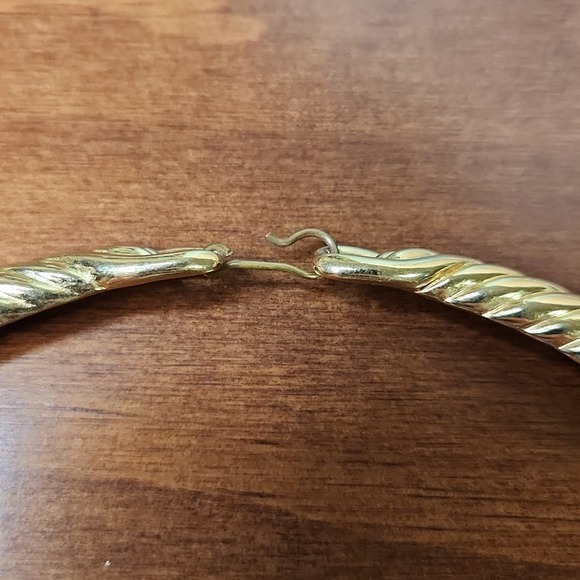 Trifari Red Enamel Gold Tone Collar Necklace - Picture 5 of 11